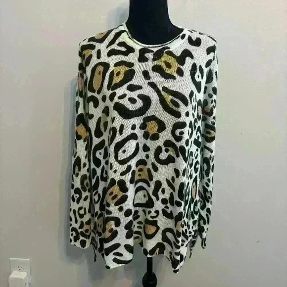 Show Me Your Mumu Animul Bonfire Sweater Leopard Cheetah Animal Print Size Small - Picture 2 of 9